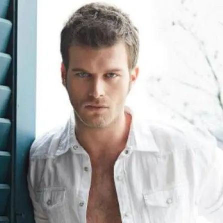 لماذا غاب مهنّد عن حفل تتويجه كأفضل ممثل تركي؟