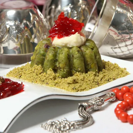 مفروكة بالفستق