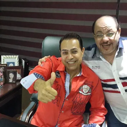 حكيم يخوض تجربة تقديم البرامج