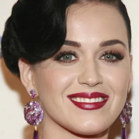 Katy Perry مصابة بالوسواس القهري وتتناول أدوية يومياً 