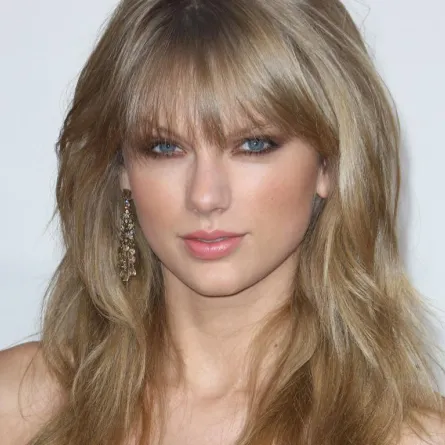 Timberlake وSwift الفائزان الأكبران في AMA