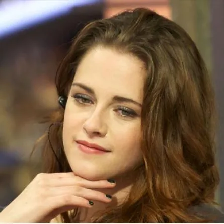 كيف تعتني النجمة Kristen Stewart ببشرتها؟