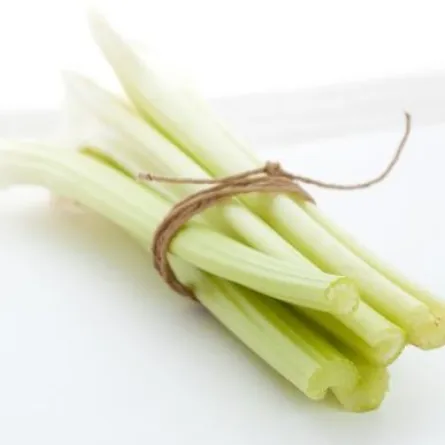 كيف تحافظين على هشاشة الكرفس؟