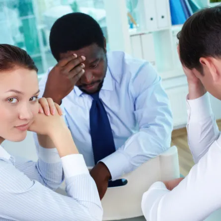 كيف تتعاملين مع الشخص السلبي؟