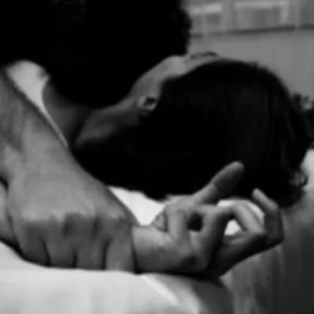 سائق اغتصب الخادمة في سيارة الكفيل