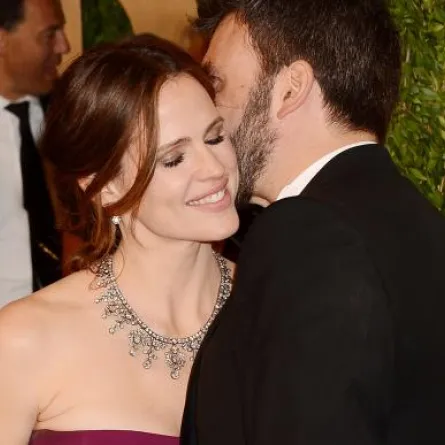 بن أفليك يتغزل بزوجته