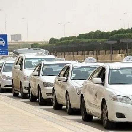 منع سيارات الأجرة من التجول في المدن السعودية