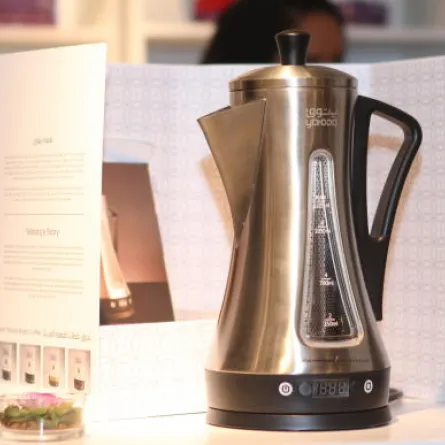 شابة سعودية تبتكر ماكينة فورية للقهوة العربية