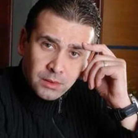 كريم عبد العزيز متّهم بالإساءة إلى المرأة