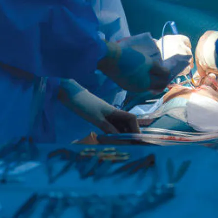 سحب تراخيص 5 أطباء ارتكبوا أخطاءً مهنية