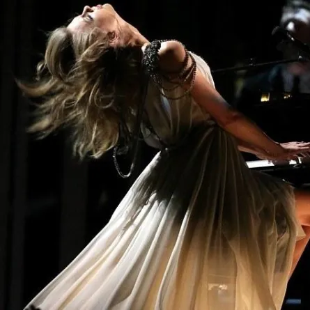 من هم الفائزون بجوائز Grammy لعام 2014؟