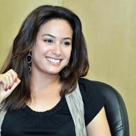 هند صبري في شهرها السادس وإجازة بدون مرتب