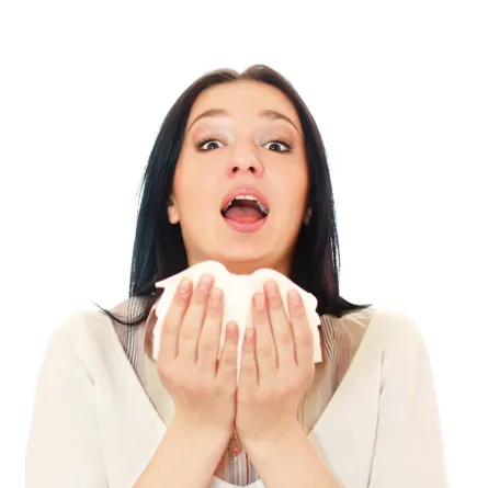 دراسة.. اعرفي شخصيتك من خلال عطستك!