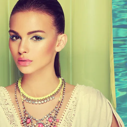 خبيرة سيدتي تكشف طريقة تطبيق المكياج المائي!