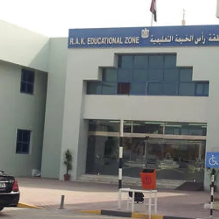 584 سورياً التحقوا بمدارس رأس الخيمة