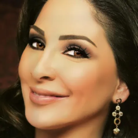 إليسا: لمَ الإصرار على تزويجي؟ أنا هيك «مبسوطة»