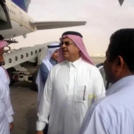 خدمة فريدة لركاب "الانتظار" في مطار الرياض