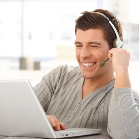 الإنترنت يدمر العلاقات الزوجية