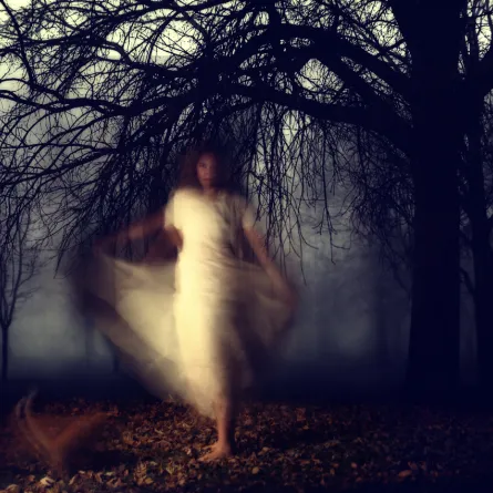 قصة الفتاة الثلاثينية وجني السرير!