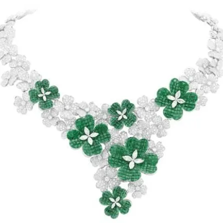 Van CLeef&Arpels تعرض مجوهراتها في الدوحة بوجود مايا دياب