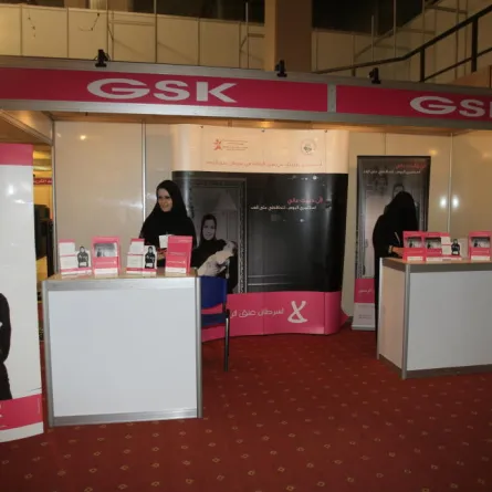 بائعات ونادلات سعوديَّات: هذه تجربتنا