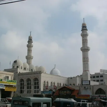 أغنية لعبد الحليم بدلاً من الآذان