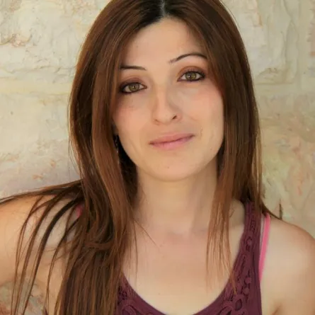 مصطلح "الأدب النسوي" هل يقلل من قيمة المرأة