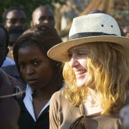 مادونا تؤمّن تعليم 5آلاف طفل مالاويّ