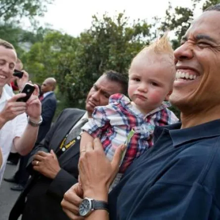 ألبوم خاص لأوباما يشغل 700 ألف من روّاد"تويتر"و"فيس بوك"