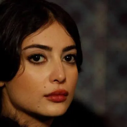 الأميرة إيزابيل تعيش قصة حب مع صديق مهند