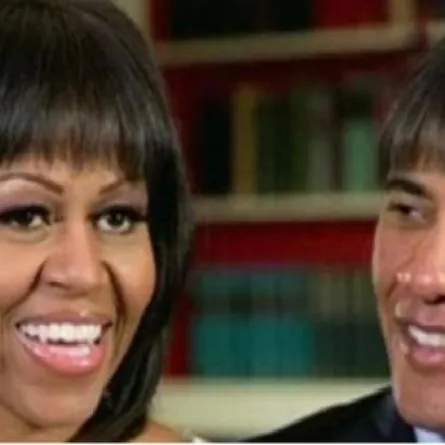 أوباما يظهر في حفل بقصة شعر زوجته