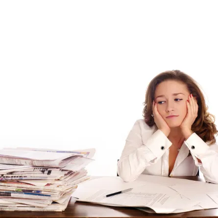 كيفية التعامل مع زملاء العمل الكسولين