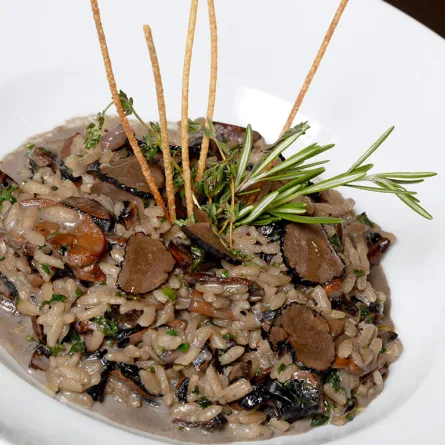 أرز إيطالي مع الفطر (طبق الريسوتو)