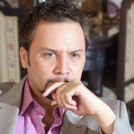 مكسيم خليل منزعج جداً من شائعة تعرّضه للضرب