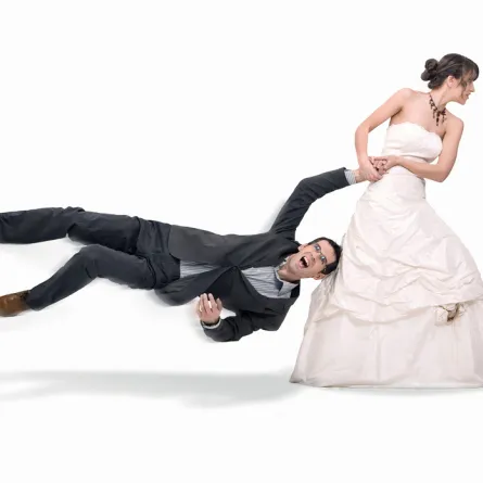 مزحة مغرد سعودي في تويتر تورطه بالزواج!