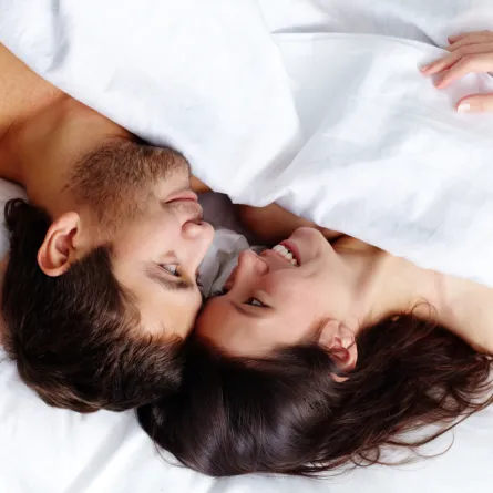 خرافات وحقائق حول العلاقة الحميمة