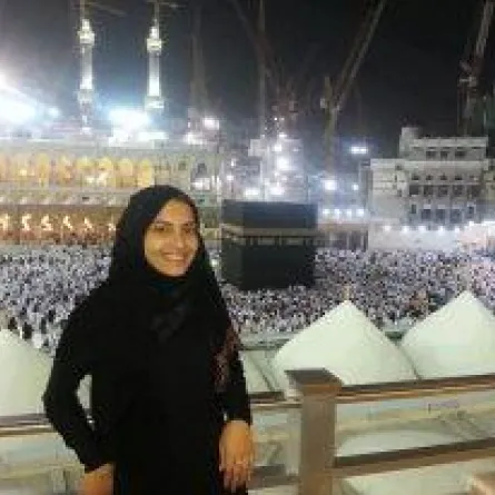 العمرة تؤجل لقاء كارمن سليمان بدنيا بطمة