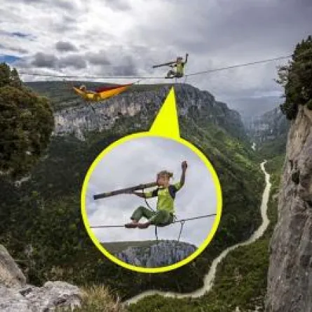 يعزفون الموسيقى على ارتفاع ألف قدم