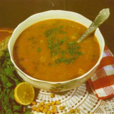 للصائمين في المغرب تمر وماء.. والحريرة بشروط!