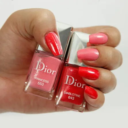 4 خطوات لطلاء أظافر بتدرّجات الزهريّ