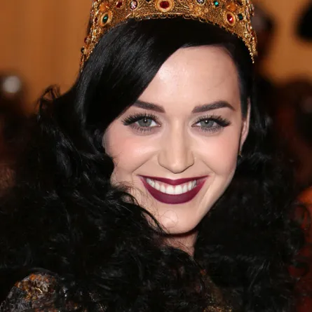 Katy Perry تكشف أنها فكرت بالانتحار