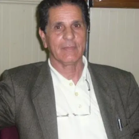 ملحّن مغربي يقاضي منى أمرشا