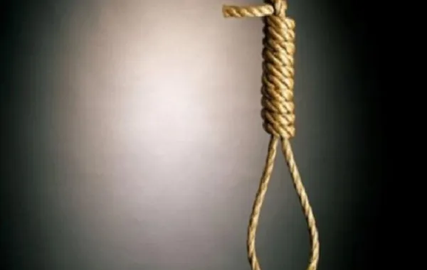 عايرته أسرته بالزواج من فتاة فقيرة.. فانتحر