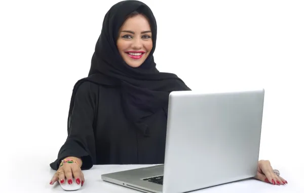 سعوديات يتباهين: تمكنا من قطف ثمار النجاح