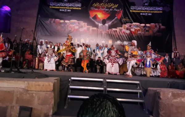 اختتام مهرجان الطبول على (زينة والله زينة)