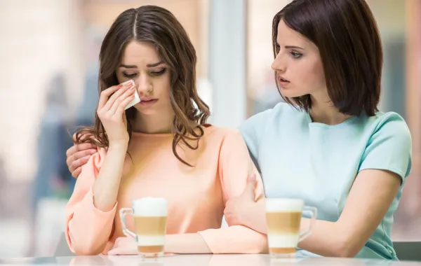 صديقتك تحلم بالأمومة..كيف تراعين مشاعرها؟
