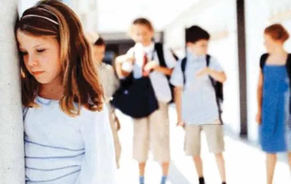 البنات أكثر عرضة للإصابة بالتوحد إذا كانت الجدة تدخن أثناء الحمل