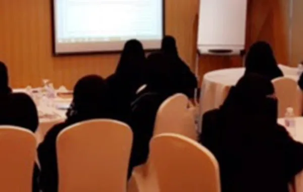 تأهيل 36 فتاة في الحرف والصناعات اليدوية