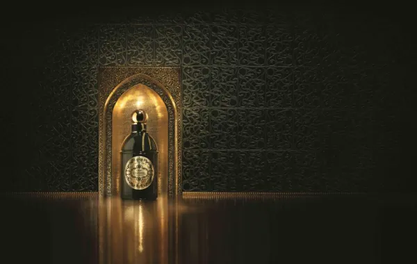 " عود إيسانسيال " OUD ESSENTIEL  من "جيرلان" Guerlain