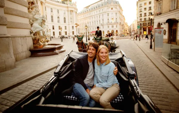 عمارات "فيينا "وخضرتها من أسباب شهرتها السياحيّة